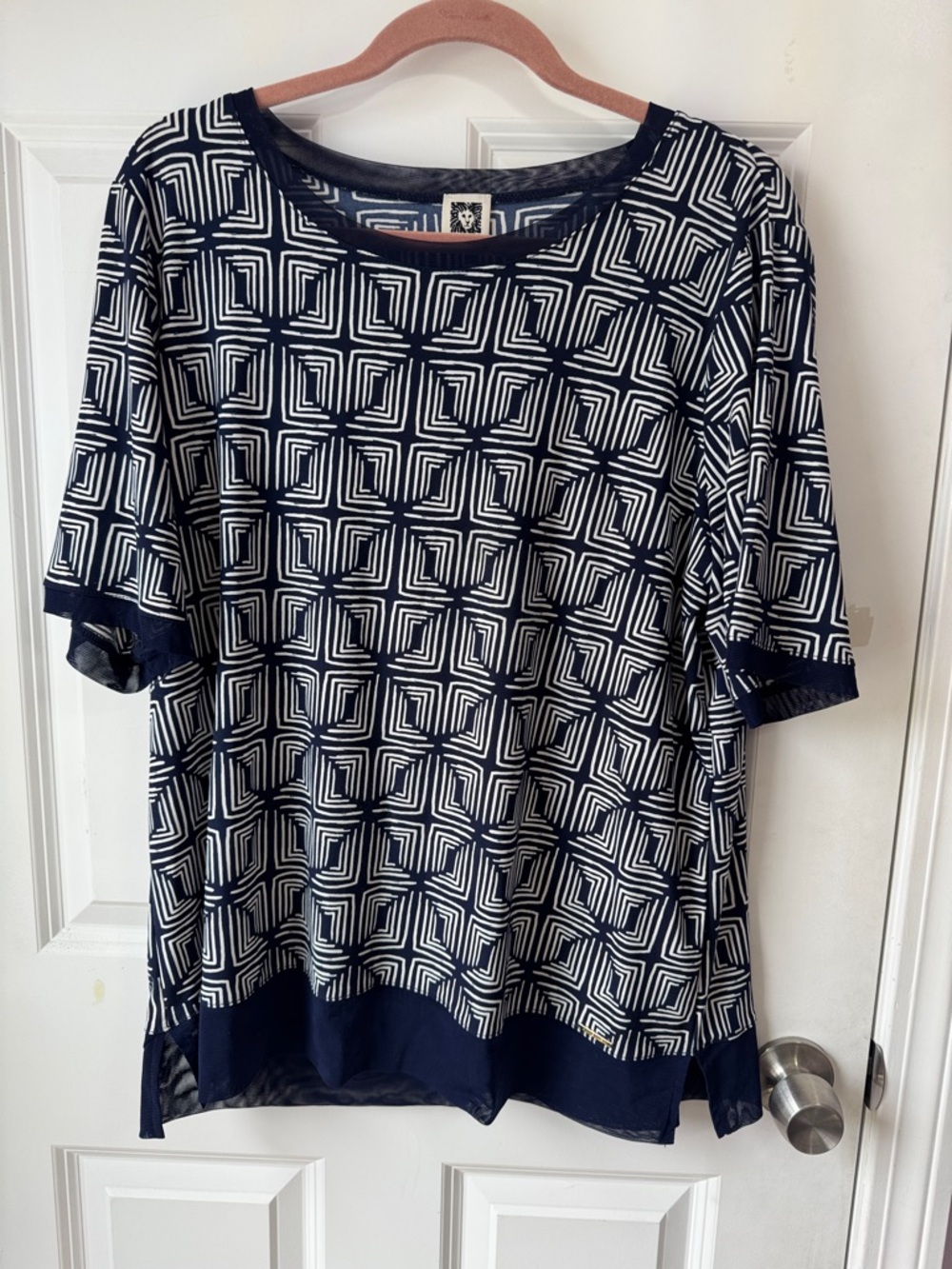 Anne Klein Navy & White Geometric Short Sleeve Tee